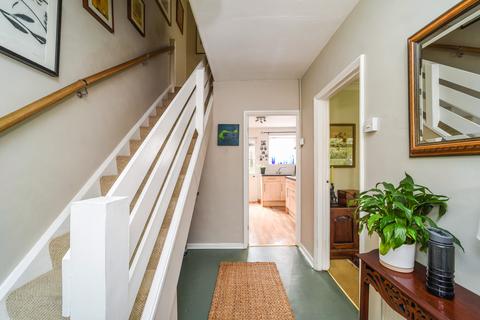 43 Craig Road, Richmond, TW10 7LS
