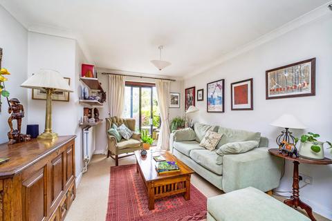 43 Craig Road, Richmond, TW10 7LS