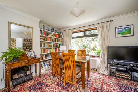 43 Craig Road, Richmond, TW10 7LS