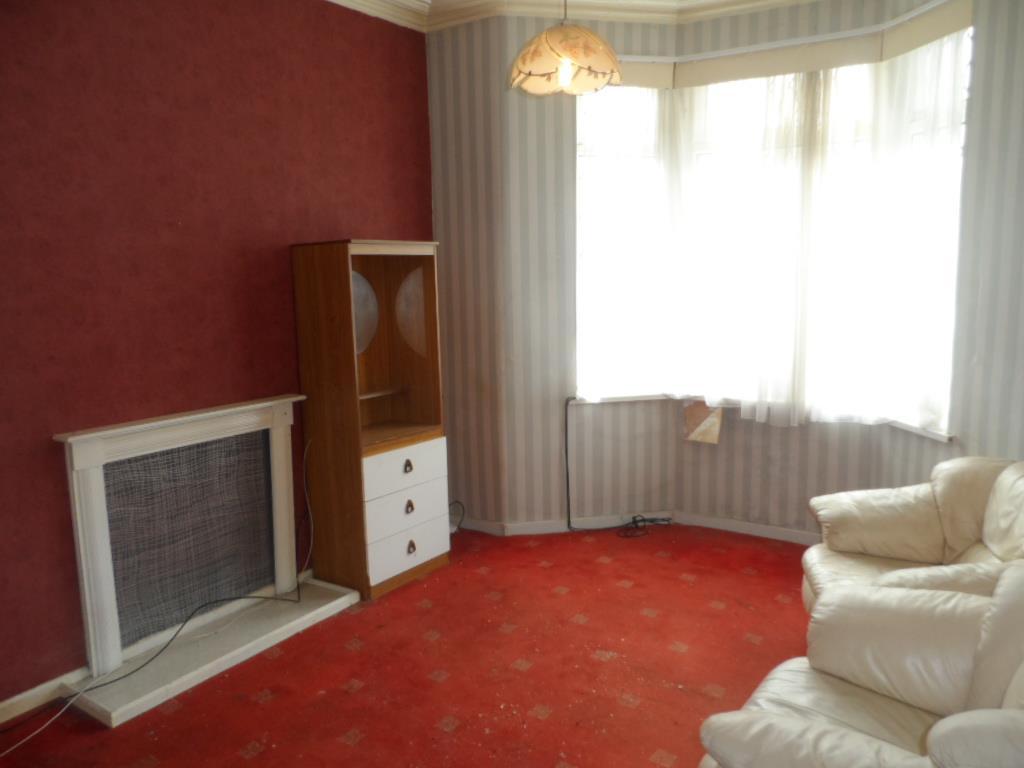Clarendon Road, Blackpool, FY1 6EF 5 bed terraced house £65,000
