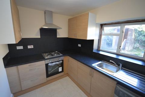 3 bedroom apartment to rent, 47A Forest Lane