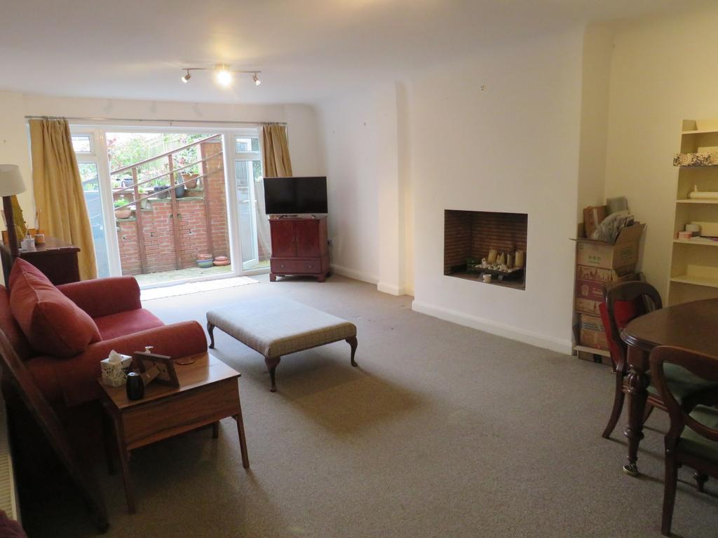 Stanhope Road, Highgate, N6 1 bed flat £1,517 pcm (£350 pw)