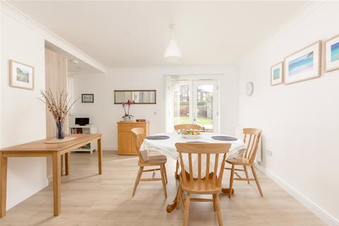 Flat 2, 2 Barnton Grove, Edinburgh, EH4 6EJ