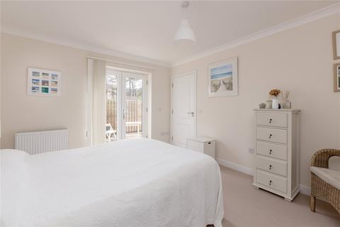 Flat 2, 2 Barnton Grove, Edinburgh, EH4 6EJ