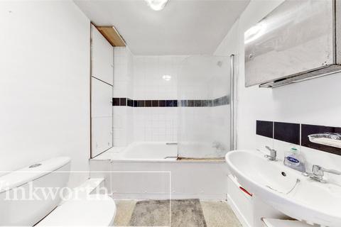 Flat 14, Watson House Elmgrove Road, Harrow, HA1 2QQ