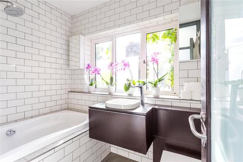 84 Raleigh Road, London, N8 0JA
