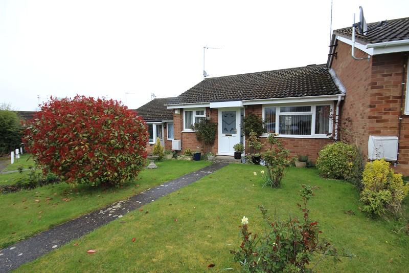 Roche Way, Wellingborough... 2 bed terraced bungalow £200,000
