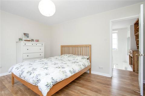 14c Ashby Street, London, EC1V 0ED