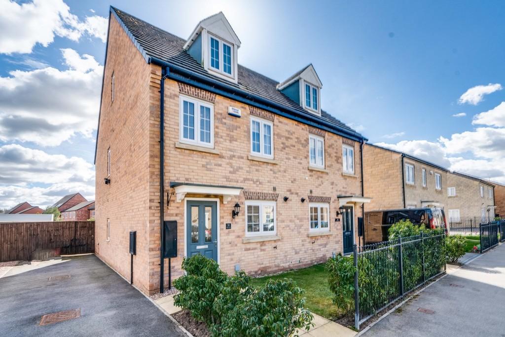 Broad Lane, Auckley 3 bed semidetached house £199,950