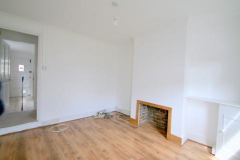 2 bedroom end of terrace house to rent, Common View, Kent TN4