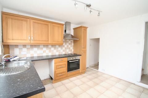 2 bedroom end of terrace house to rent, Common View, Kent TN4