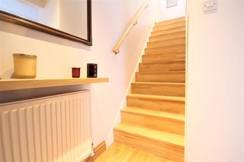 16 Appleby Drive, Romford, RM3 7SH