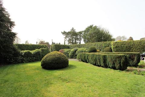 Firbank Holly Lane, Banstead, SM7 2AY