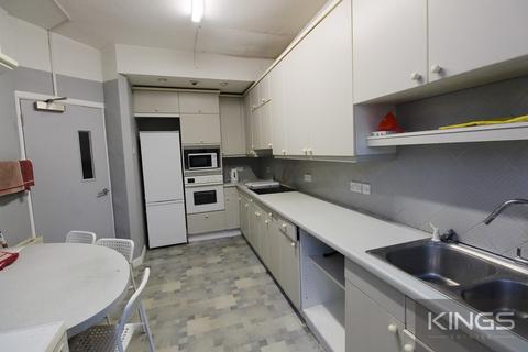 1 bedroom in a house share to rent, Blenheim Avenue, Southampton