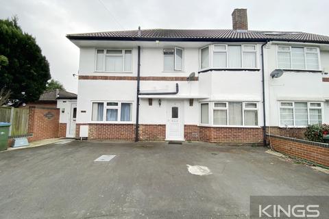 4 bedroom semi-detached house to rent - Tower Gardens