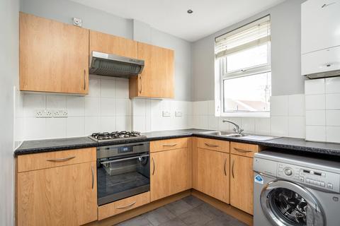 Flat 4, 22 Aldersbrook Road, London, E12 5HH