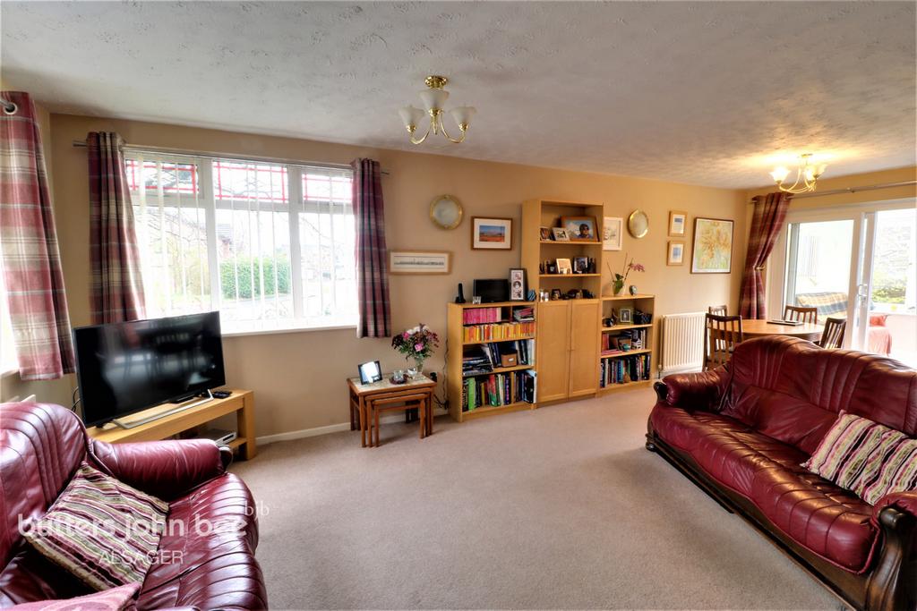 Gowy Close, Alsager 4 bed detached house £260,000