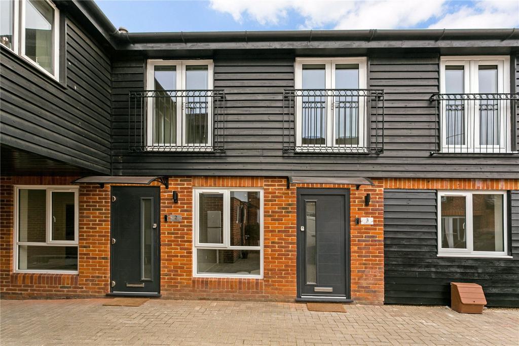 Little Marlow Road, Marlow, Buckinghamshire, SL7 2 bed character