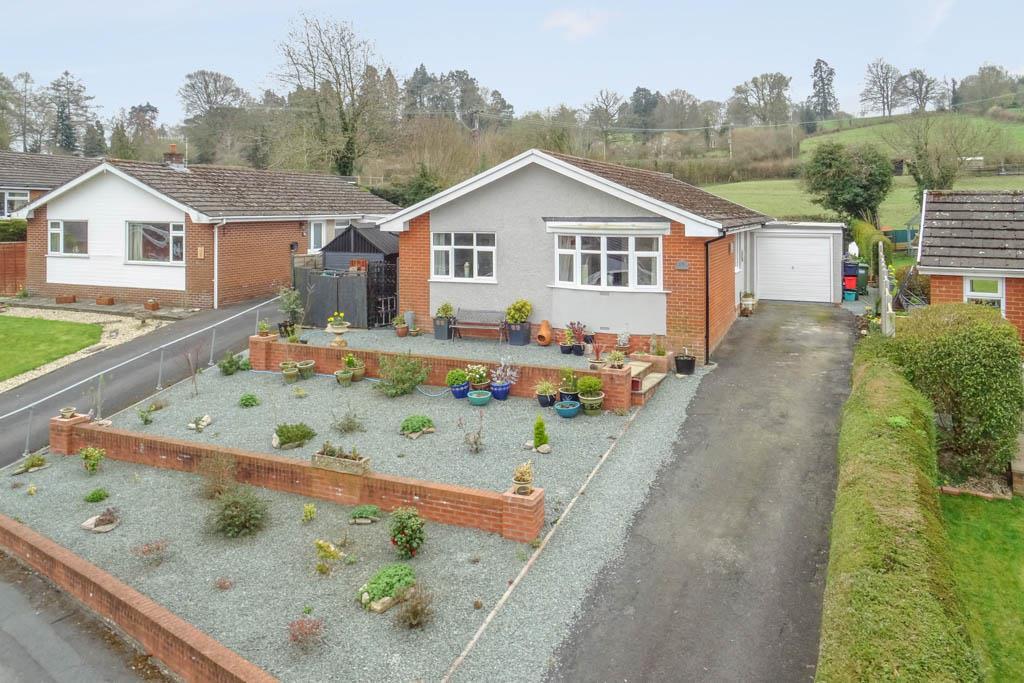 Warden Close, Presteigne 3 bed detached bungalow £249,950