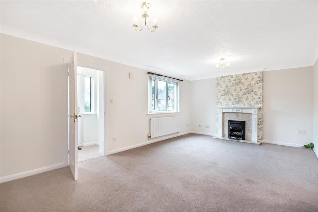 Living/dining room