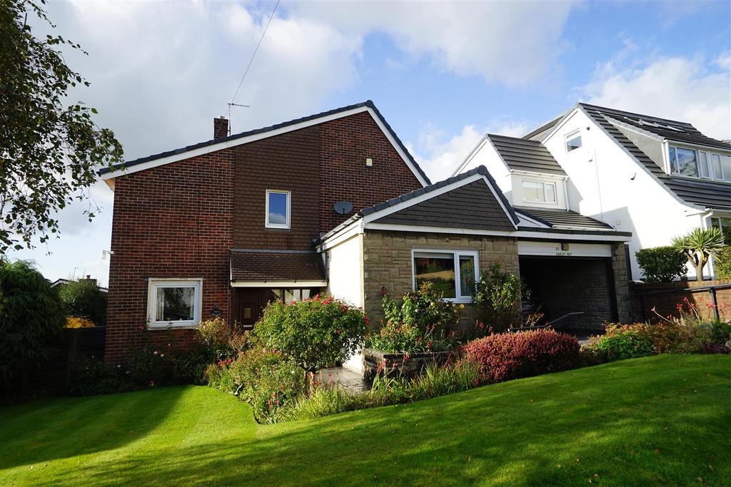 Foxholes Road, Horwich, Bolton 4 bed detached house £465,000