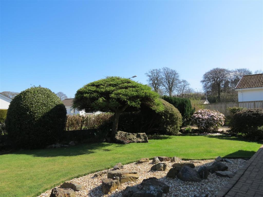 Cormorant Drive, St. Austell 3 bed detached bungalow £325,000