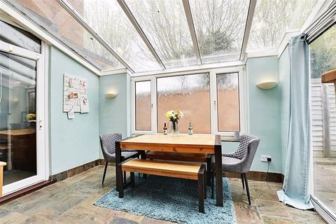 122 Foley Road, Worcester, WR2 4NE