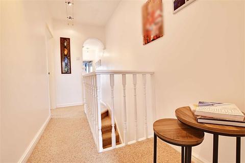 122 Foley Road, Worcester, WR2 4NE