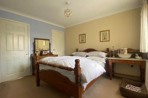 7 Chaselands, Burntwood, WS7 3UZ