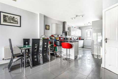 59 Britten Road, Swindon, SN25 2HQ