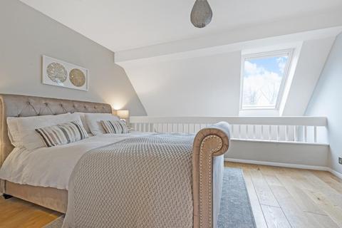 44 Windmill Rise, Kingston Upon Thames, KT2 7TU