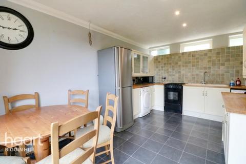 20 Treebourne Road, Biggin Hill, Westerham, TN16 3QW