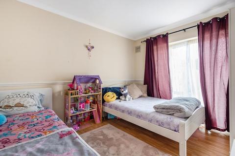 20 Laurel Avenue, Slough, SL3 7DG