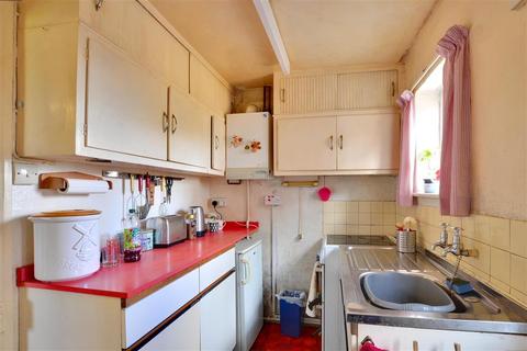10 Hookstead, High Halden, Ashford, TN26 3NF