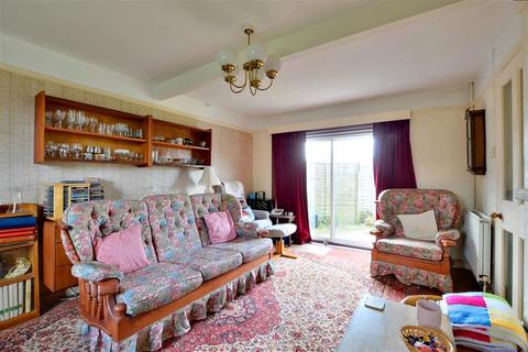 10 Hookstead, High Halden, Ashford, TN26 3NF
