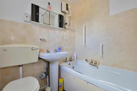 10 Hookstead, High Halden, Ashford, TN26 3NF