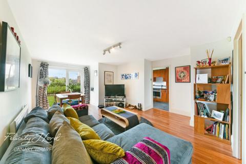 102 Ferguson Close, London, E14 3SJ