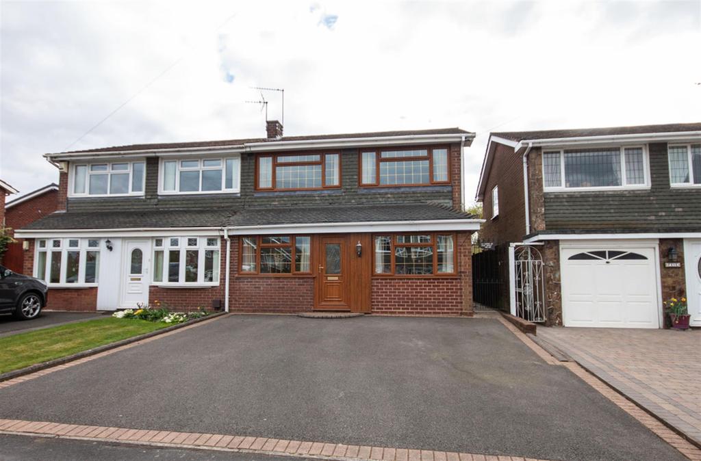Quinton Avenue, Great Wyrley, Walsall, WS6 6LR 3 bed semidetached