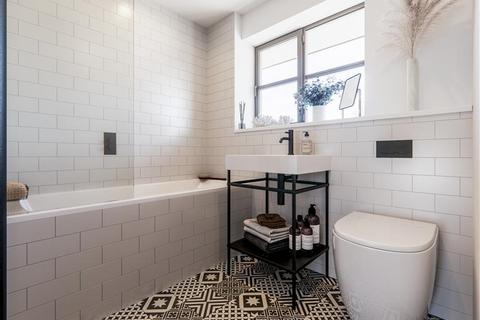 Flat 18, Swanne House Gloucester Circus, London, SE10 8RU