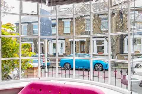 38 Napier Road, Isleworth, TW7 7HP