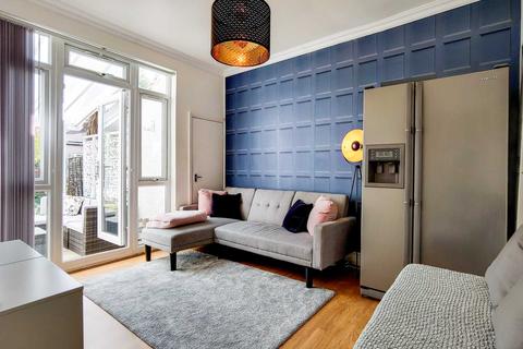 68 Belvedere Road, London, E10 7NP