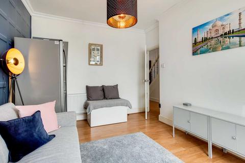 68 Belvedere Road, London, E10 7NP