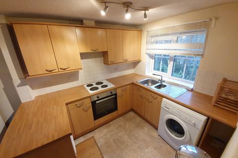 2 bedroom apartment to rent, Bankwood Drive, Manchester, M9