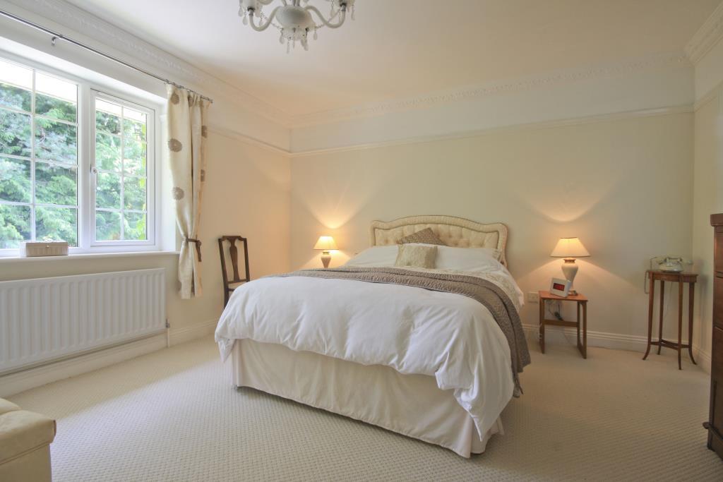 Wayside Road, St Leonards, Ringwood, Hampshire, BH24 3 bed detached