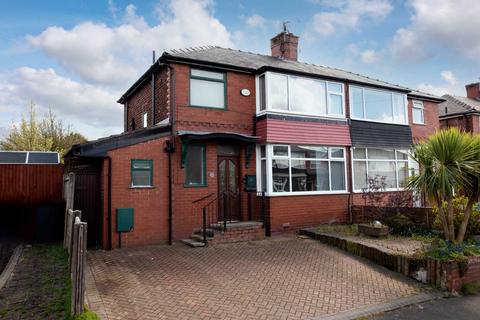 16 Runnymeade, Salford, M6 7PJ