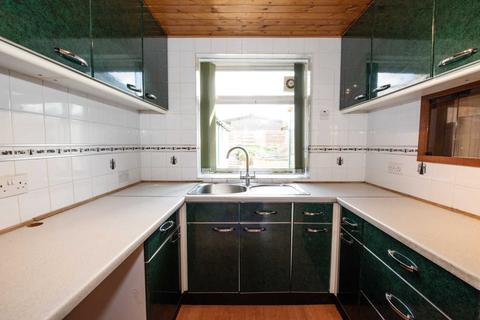 16 Runnymeade, Salford, M6 7PJ