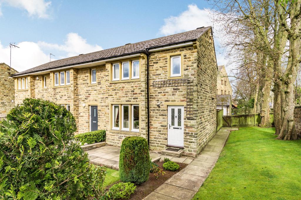 Harlow Manor Park, Harrogate, North Yorkshire 3 bed end of terrace