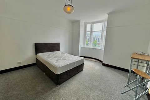 2 bedroom flat to rent, Schoolhill, City Centre, Aberdeen, AB10
