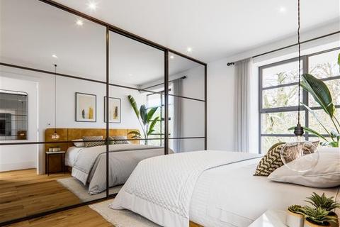 Flat 12, Swanne House Gloucester Circus, London, SE10 8RU