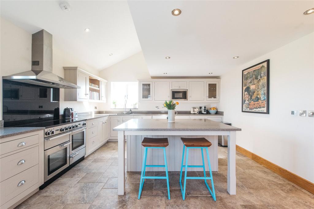 Kitchen/Breakfast Rm